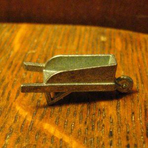 Monopoly Game Vintage Wheelbarrow Board Piece
